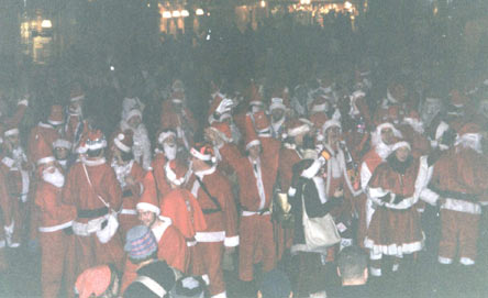 Grand Central Santas - NYC SantaCon, 2002