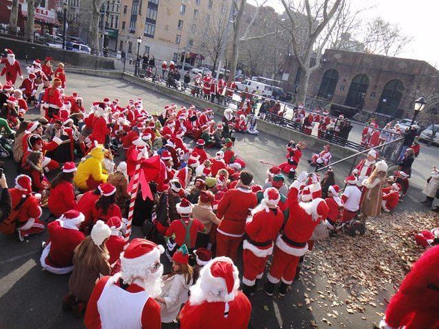 Santacon 2010... 10am at the Lower East Side gathering spot...
