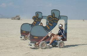 Shoe Art Bikes - Burning Man 2001.  To edit record e-mail Editor@CostumeNetwork.com.