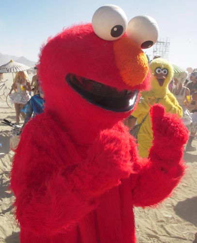 A steamy elmo in 100+ heat and direct sunlight!